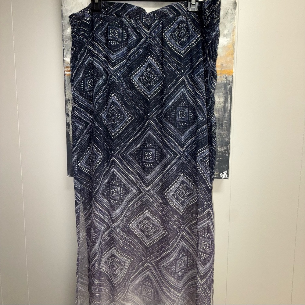 Maurice’s Elegant Navy and White Geometric Skirt